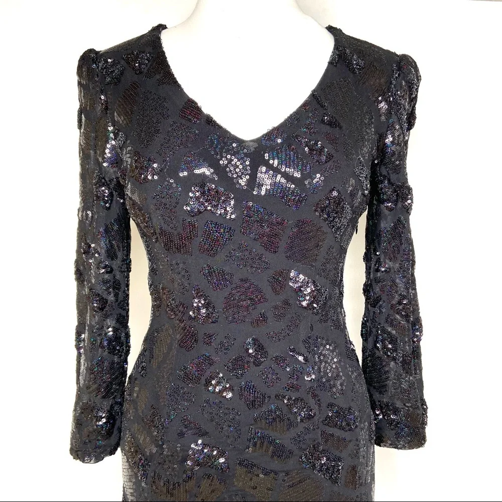 ALBERTO MAKALI Black and Iridescent Sequined Cocktail Dress - Picture 7 of 16